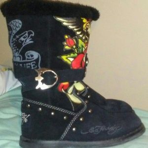 Ed Hardy women's winter boots size 6